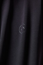 تي شيرت قطن مطاطي بشعار الماركة بتصميم دائري